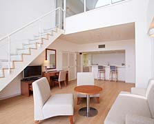 連泊 Consecutive stay